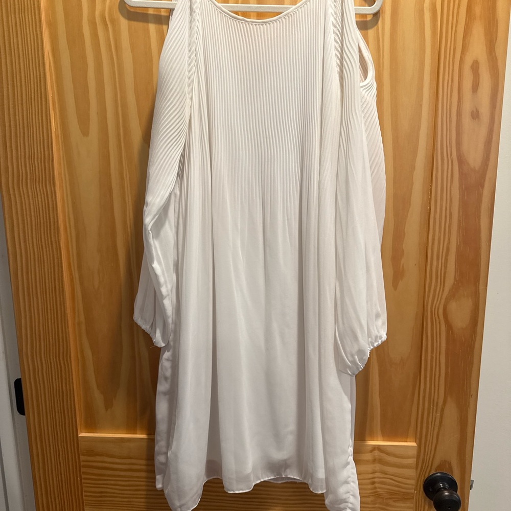 Cato White Flowy Dress | Size L | Cold Shoulder | Like New